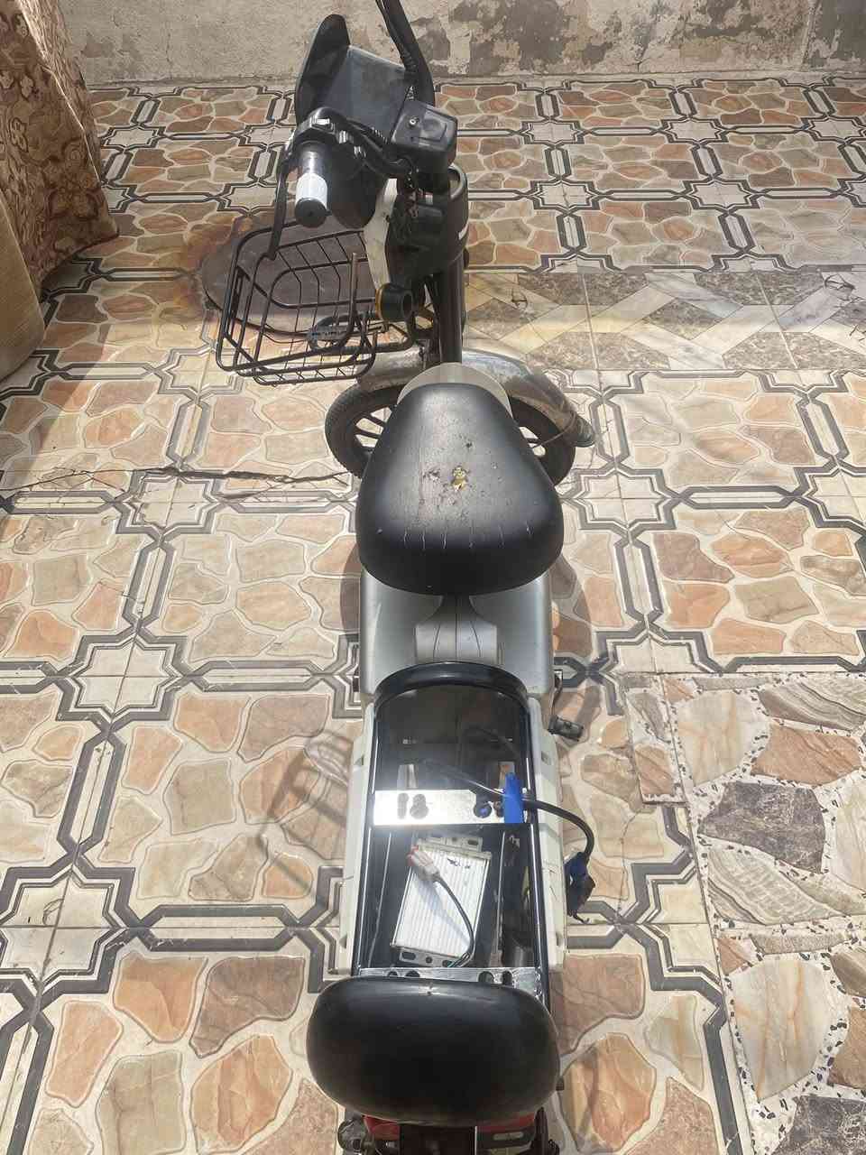 سلام عليكم دراجة شحن rm كوري حجم 20
سعره 200 الف و بيه مجال 

5 بطاريات 
ملف 2000
سرعة 65
موديل 2024

العنوان / البصرة القبلة حي الشهداء 
رقم الهاتف / ***********
