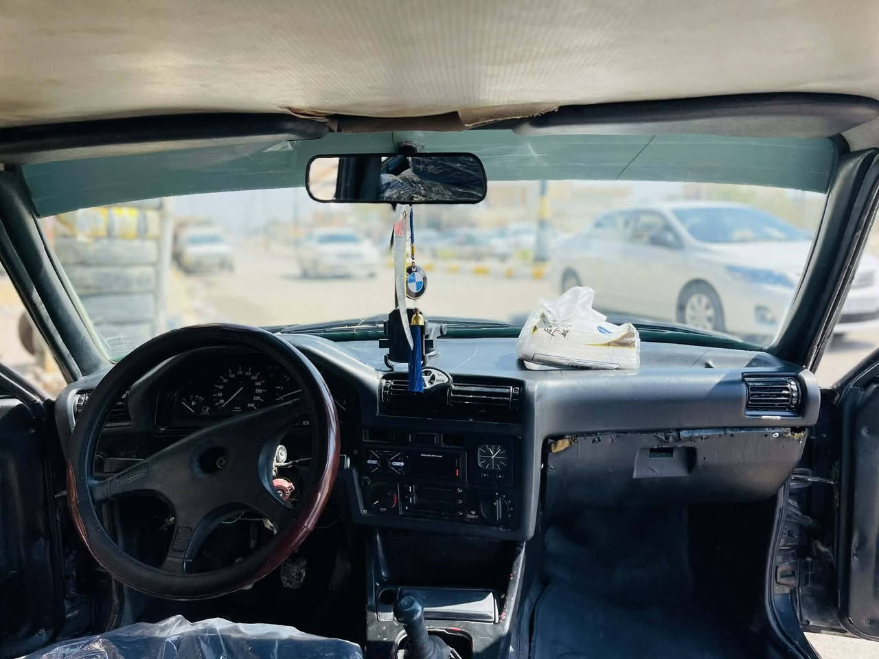 سلام وعليكم بي ام زعره رقم نينوى الماني سنويه خضره صاحبها بل موصل محرك 525 محرك كير شرط صدر امامي تعبان يرادلها شوي ترتيب سياره بلاديه سعر 24وبيها مجال للاستفسار اتصل ***********
