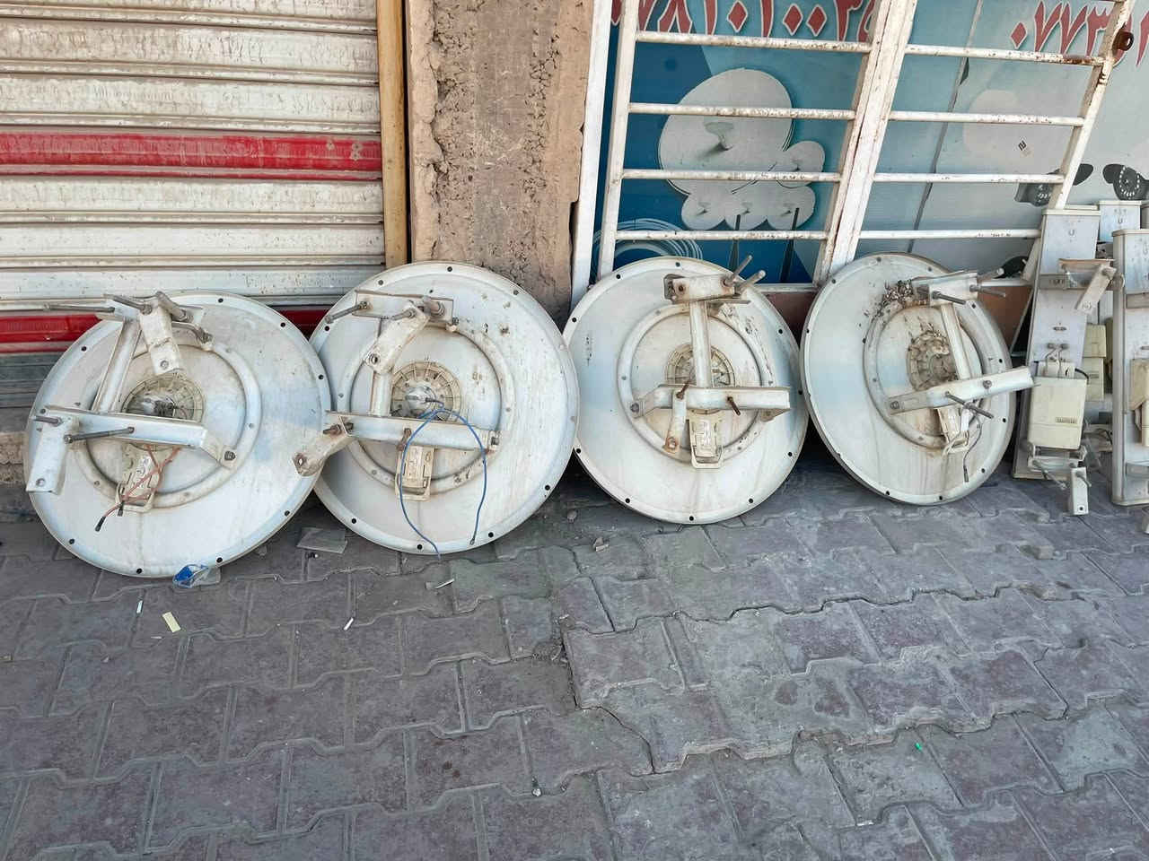 متوفر.  اجهزه. للبيع

سكاترubnt 120
سكاتر  ubnt 90
 سكاترacr

دشات ubnt. 30
دشات هايبر لنك 32
 متوفر 912. كميات. ضمان الشغل مداخل صيانه ابد

متوفر باور بيم آيزو 400
عدد٣. قطع. بسعر مناسب

راوتر بورد 2011. عدد3
راوتر بورد 3011 عدد 6
راوتر بورد 4011 عدد2
 
كلاود. كور 1009 بلاص. 

كلاود كورد 1036 بلاص

هبات. عشره 100
هبات كيكا 
سوجات سسكو 2960 بورتين كيكا

 حديد ج 35
حديد ج45

معرفه. الاسعار. ولحجز خاص. 
اخواني ما كتبت. السعر. لن. الاسعار. حسب الكمية جملة مفرد. 

اخوكم Ahmed Fast
***********
