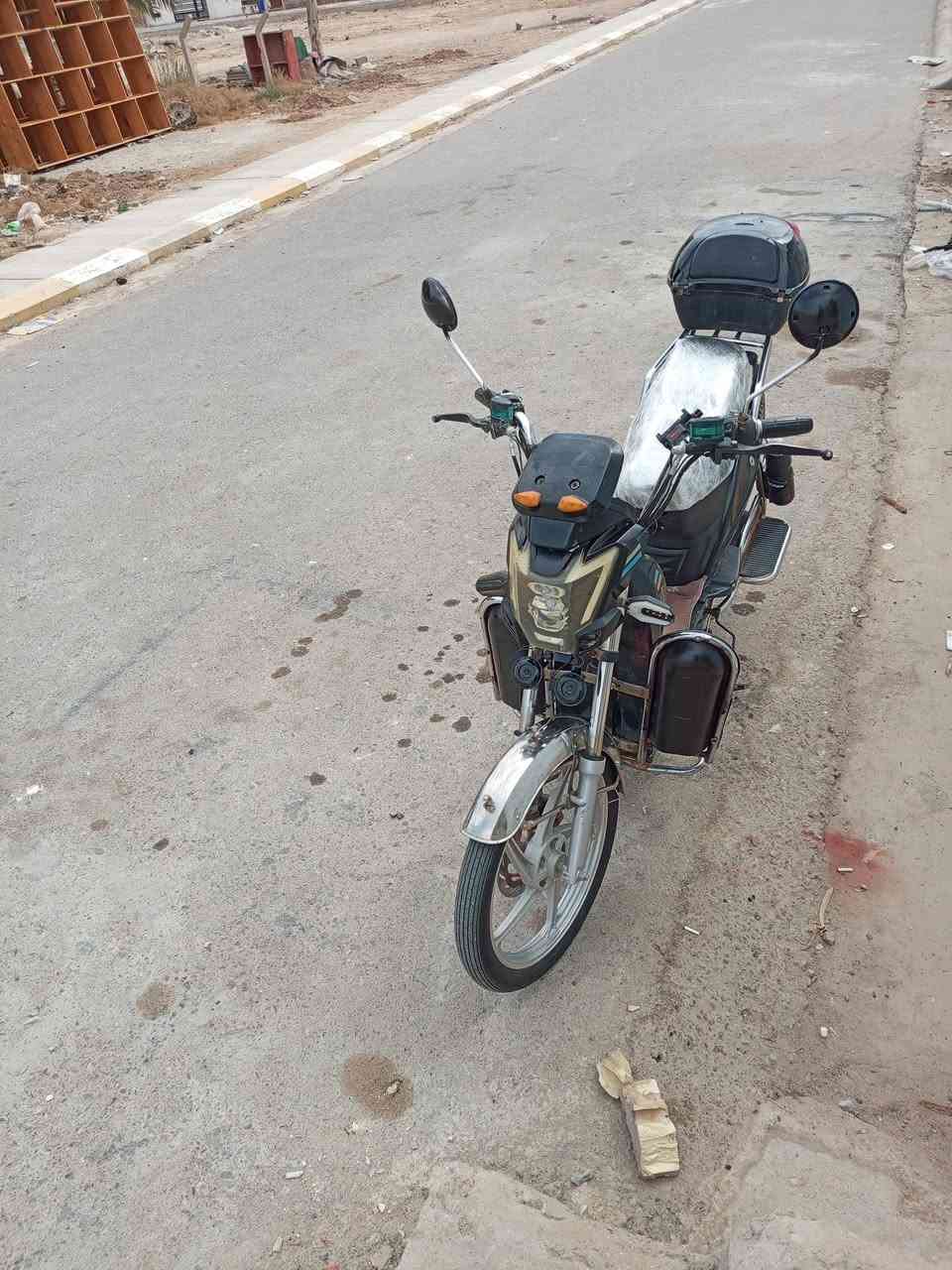 السلام عليكم
دراجه شحن هارلي موديل 2023  
السعر 350وبيه مجال قليل 
الفلوجه حي الاشهداء 
تواصل خاص او ***********
باطارياته زينه كهربايات كله شغاله
