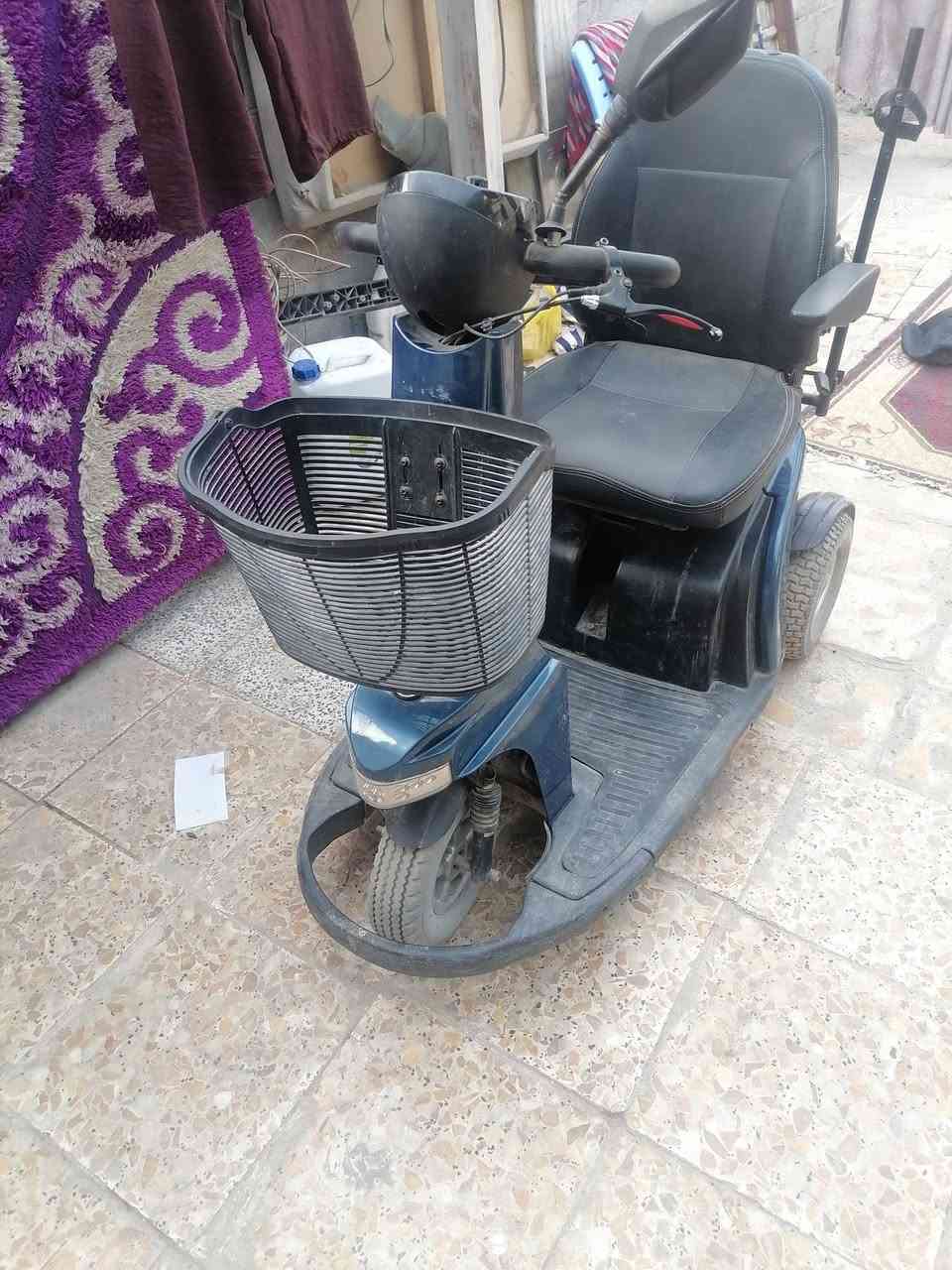 دراجه شحن جديده نقص بس شاحنه كلها شغاله قيم وخذ سعر الجديد مليون وربع بل ***********  معرض
