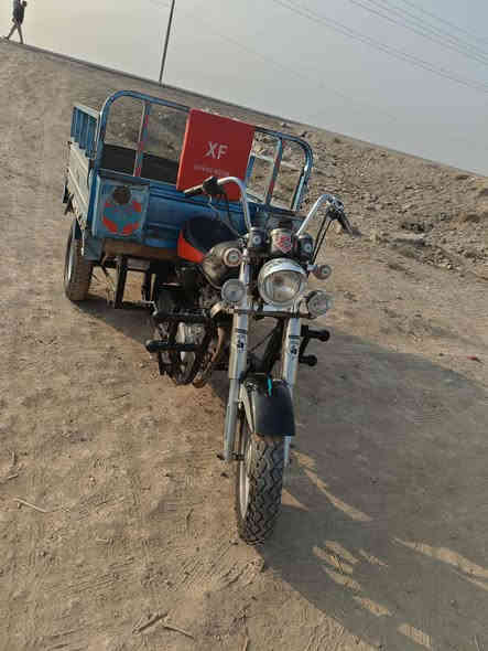 موديل 2012مكفوله كفالة عامه رقم وسنويه الماني مكاني الديوانيه مهناويه ستوته مال جناي  مكمله سعرها 950وبيهه مجال الشراي يتصل ركبه مكفوله  ***********
