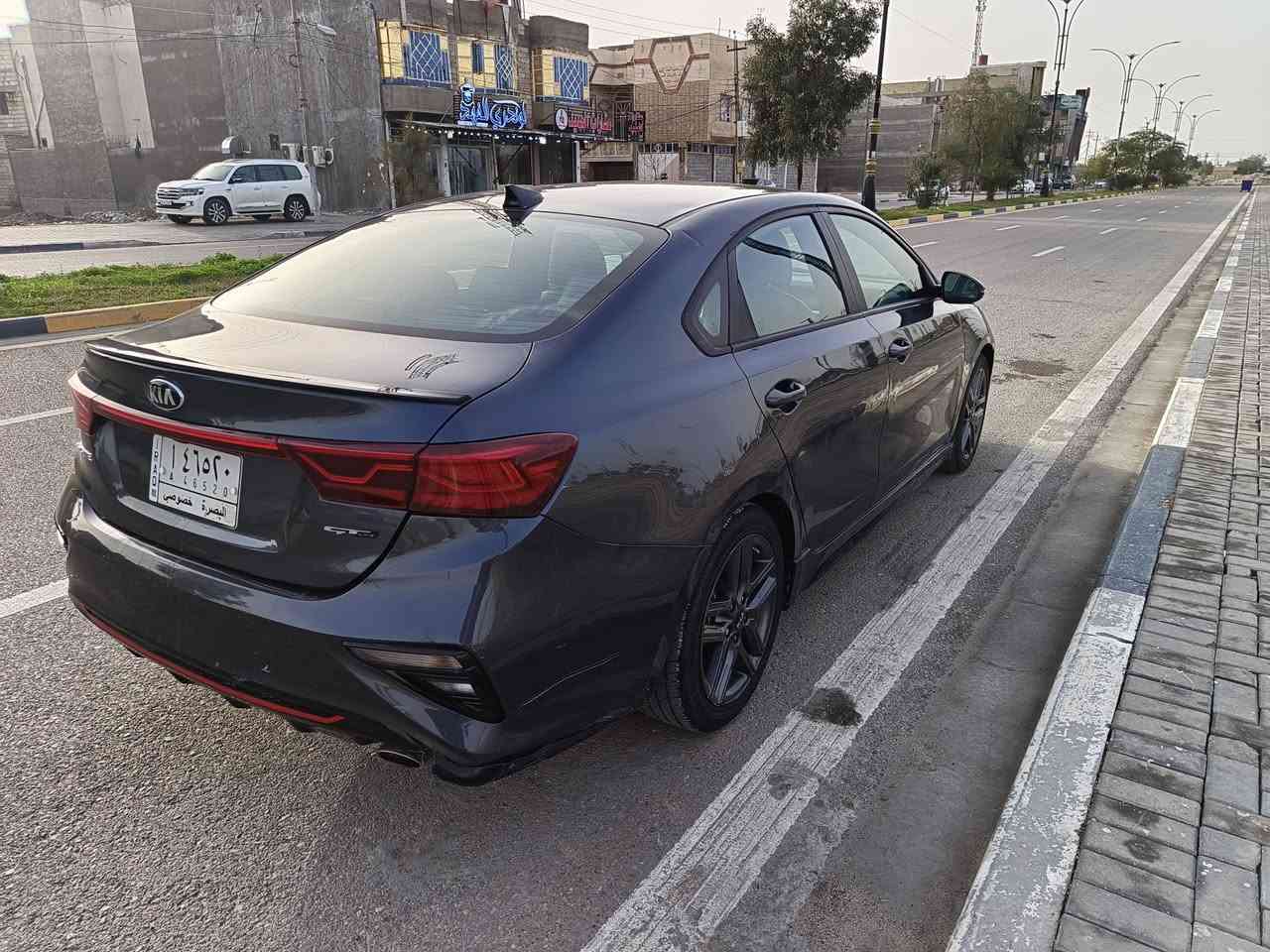 السلام عليكم
كيا فورتي 2021 جيتي لاين معوقين رقم بصره والمعوق جاهز للوكاله بعد سنه وتصير حره
السياره فول مواصفات عدا الفتحه
بصمه
كشنات جلد
رادارات
تبريد منفصل
ستيرن حرف D
ماشيه 107 الف
صور الحادث بالمنشور فقط بارد بالبنيد وبارد بالجاملغ الخلفي بدون صبغ
وبالعراق صار بيها تبديل وصبغ جاملغ امامي جهة الصدر
وبيها بارد بالداير مالت جاملغات الخلفيه
رقم الشاصي
3KPF34ADXME278976
السعر 138 وبيها مجال بسيط 
العنوان الحكيميه شارع مقبرة الانكليز
للأستفسار ***********
