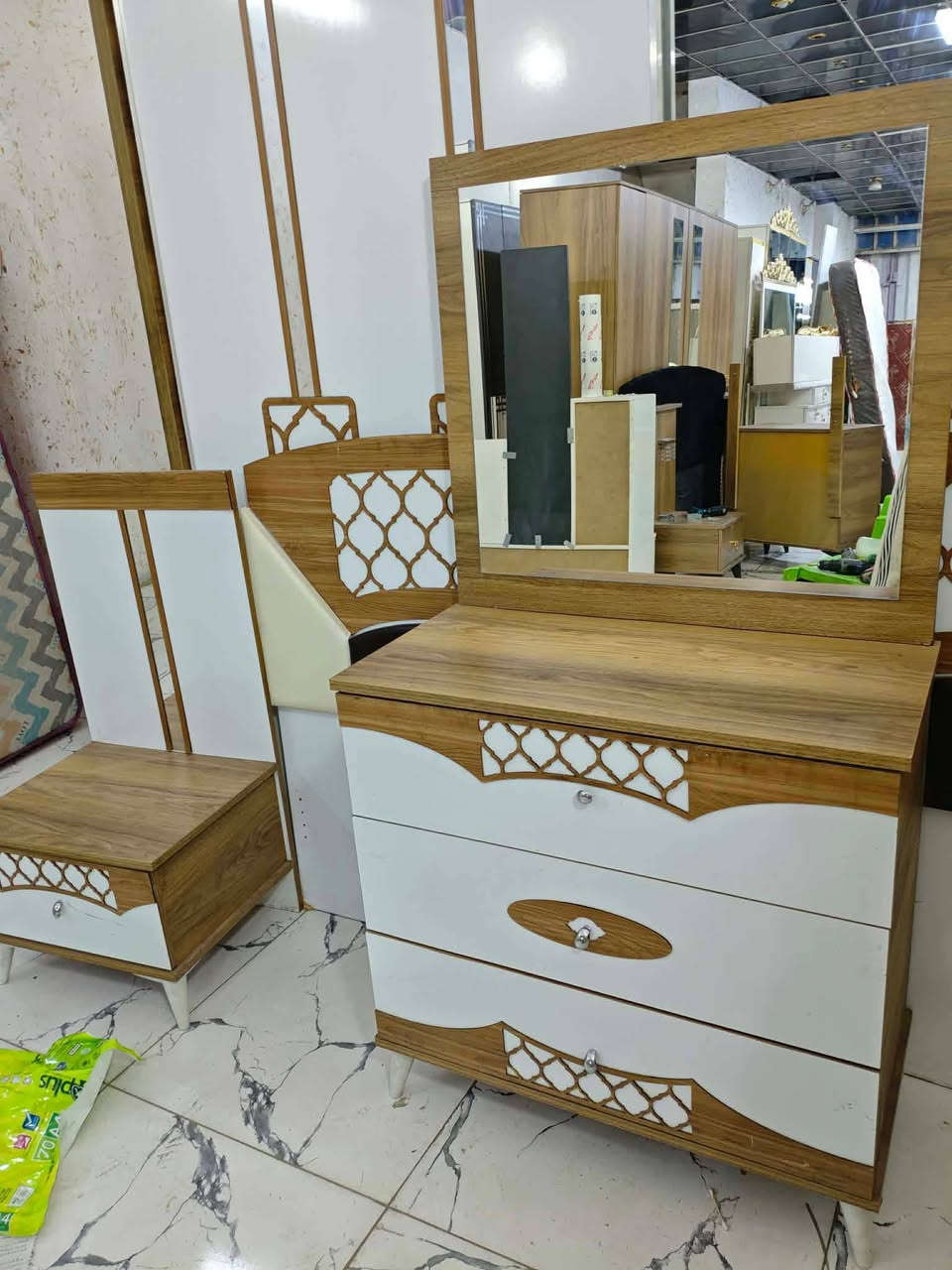 توفرت غرفه شبابيه سريرين سعر 400 شد ونقل مجاني داخل بغداد الحجز خاص


**إذا كنت صاحب هذا الإعلان وتريد حذفه لأي سبب، رجاءا أرسل رسالة إلى الدعم الفني**