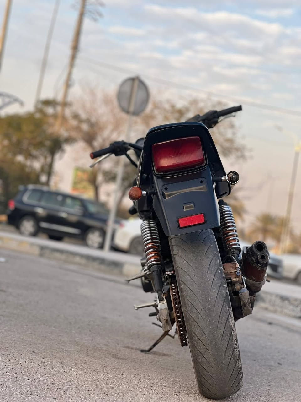 السلام عليكم دراجة سي بي فور للبيع جيل اول 16 ولف بيهة شلعة ومعدل يخبل تايرات جدد تانكي زلال صوت رياضي يشك الكاع دارجة نظيفة اوراق كاملة ومدفوعة كمرك مكانهة بغداد البياع السعر 11 ورقة وبيهة مجال ***********
