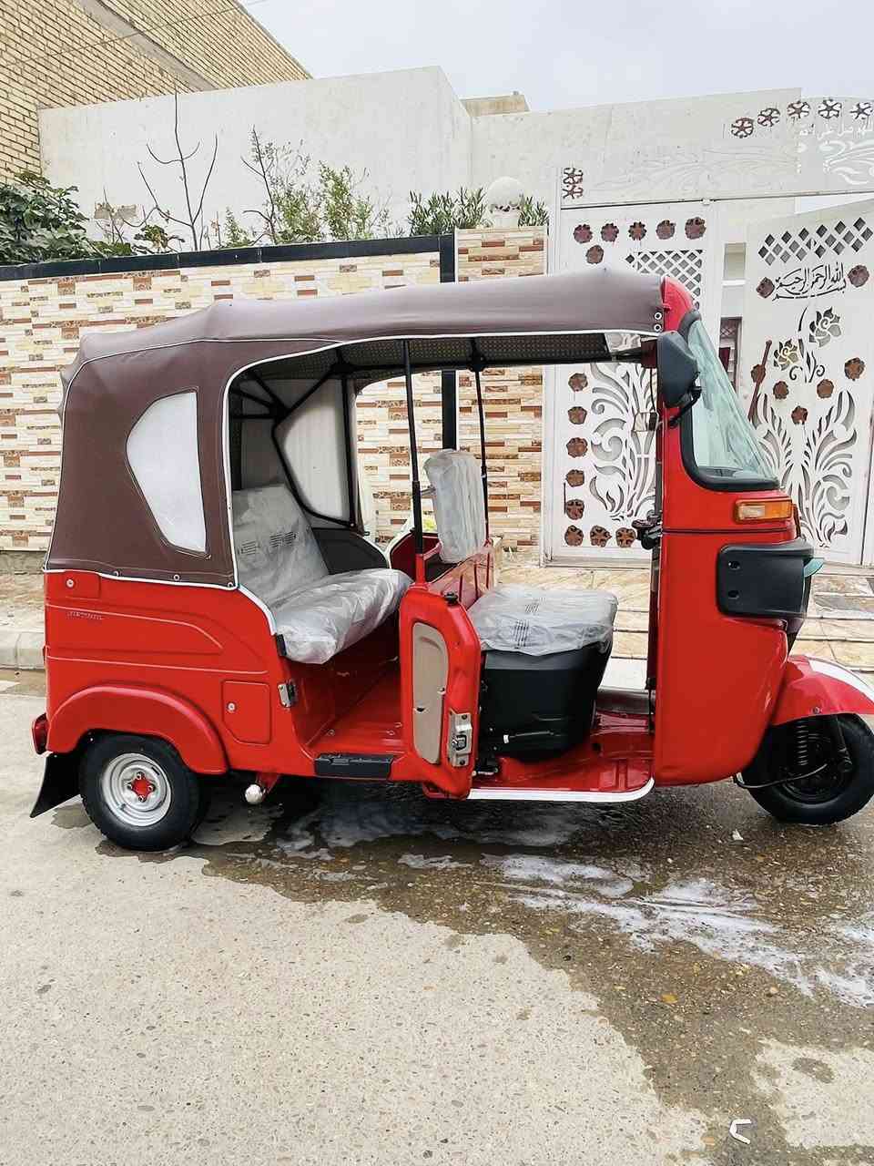 السلام عليكم تكتك للبيع موديل 24 كفاله السعر اللسفسار ***********
