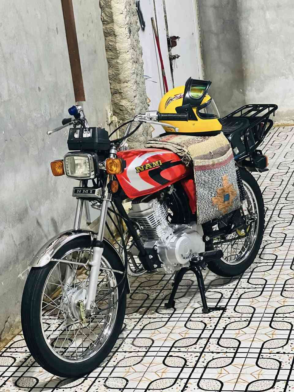 رابيدو مكينه ع سحك اول تبديله دهن مكفوله من التاير للتاير مكان بابل حله ‭0786 698 3278‬

سعر 750 وبيها مجال حك الجيه
