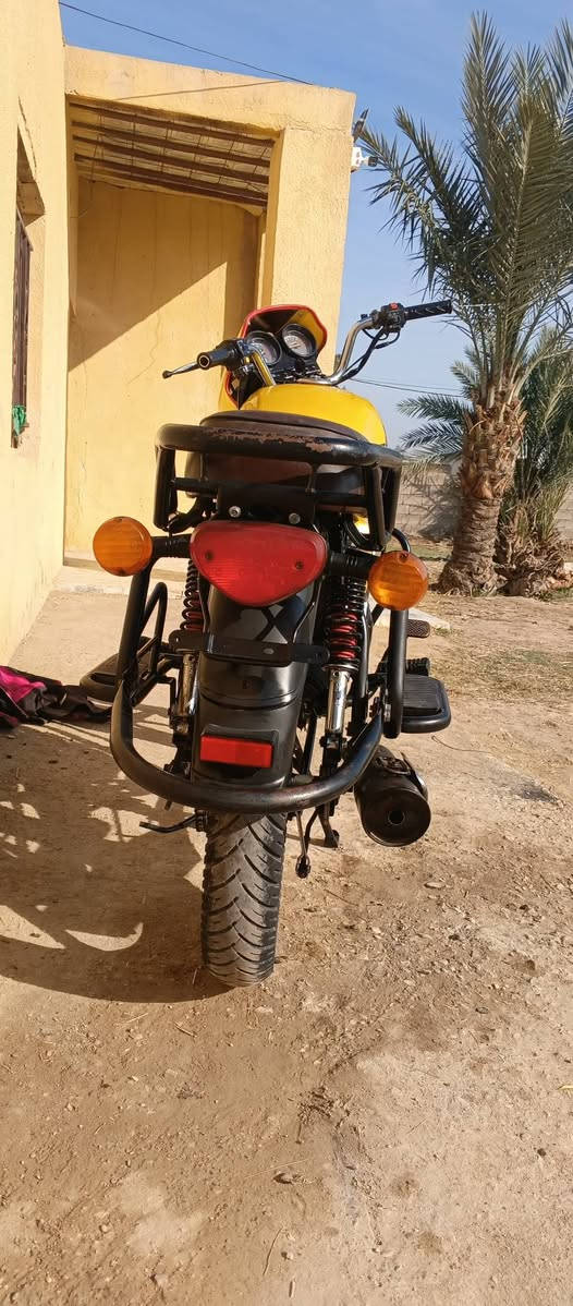 ياالله سلام عليكم دايوان للبيع موديل 22وراق صولي كهربايات كلهه شقاله لسعر مليون 450وبيهه مجال الستفسار ***********
