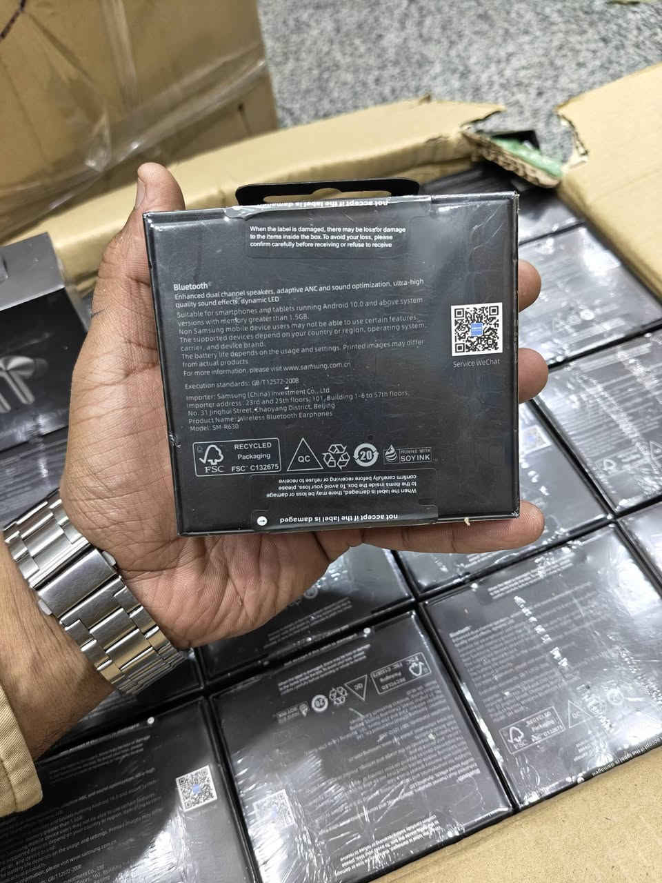 🇨🇳 الصين بين ايديكم 🇾🇪
نواقص السووووووق بفضل الله 🤲🤲.       
اعلي جوده في السوق المصري 
   Airbods Black 💪💪
Prooooooo2 🇨🇳
Prooooo 🇨🇳
Prooo3 🇨🇳
Airbods white 💪💪
   Proooo2 /4 Mike anc 
Proooo /4mike ANC
Prooooooo3
Proooo /2mike
Proooo2/2mike
 Samsung Galaxy Buds 3 Pro وحش الايربود بفضل الله 
كميات مفتوحه 🇨🇳🇾🇪🌹🇾🇪🇨🇳🇾🇪🇨🇳
للاستعلام 01016212121
01021040103
@ [2001879764027148:49210:@إشارة]


**إذا كنت صاحب هذا الإعلان وتريد حذفه لأي سبب، رجاءا أرسل رسالة إلى الدعم الفني**