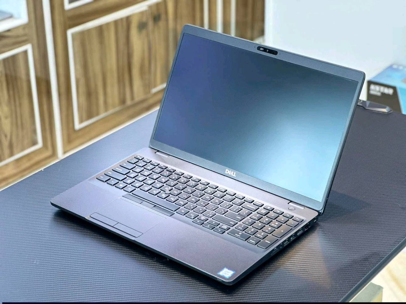 Dell Latitude 5591

🔹 المعالج: Intel Core i5 الجيل 8 فئة H
🔹 الرام: 16GB DDR4 
🔹 التخزين: 512GB SSD m.2 

🔹 كارت الشاشة : 
 خارجي منفصل 2GB Nividia Geforce MX130 
+ كارت داخلي مدمج 

🔹 الشاشة: 15.6 إنج FHD
🔹كيبورد ليزري عربي انكليزي
🔹نضافة عالية جدا 98٪

السعر 450 لف شامل التوصيل والملحقات(ماوس+حقيبة+الشاحن الاصلي)