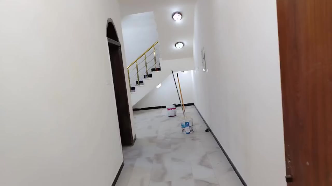 (( صباغ بيوت )) وابواب شبابيك حديد   حاليآ متفرغ
صبغ وتصليح الجدران و معالجه الرطوبه والاملاح.    ترميم عام.          شغل نظيف ودقيق وجبسن بورد. نعمل بكل مناطق بغداد      للتواصل 
***********
