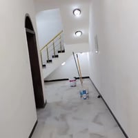 (( صباغ بيوت )) وابواب شبابيك حديد   حاليآ متفرغ صبغ وتصليح الجدران و ...