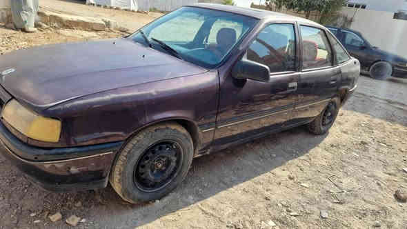 فكترا لون بذنجاني حجم 20 موديل 91 
مشروع وطني لحد 28
محرك كير كله جديد تخم تاير جديد
بطاقه بانزين بيها
شرط تحويل
مكان داقوق شراي اتصل *********** كركوك
