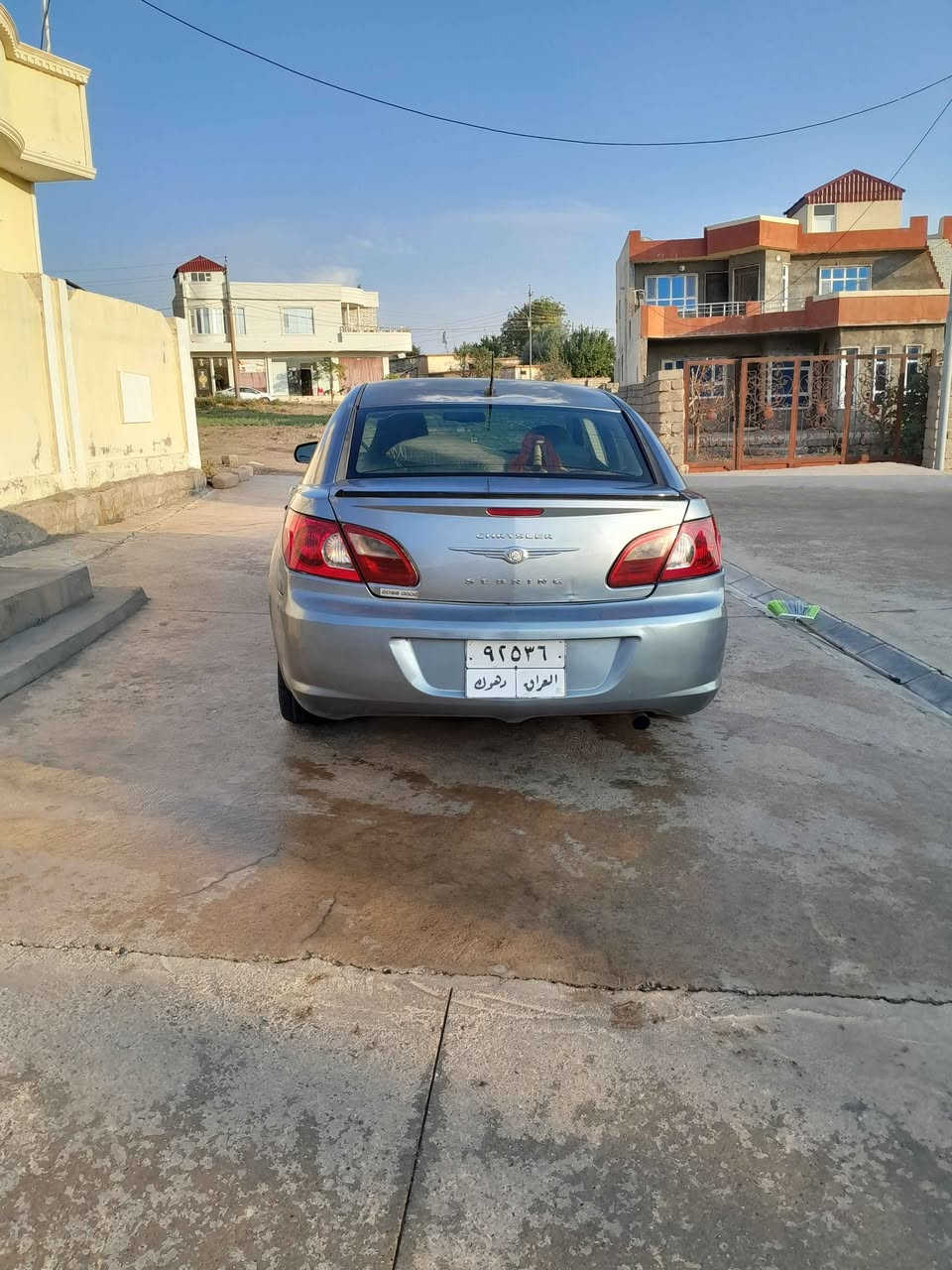 مودێل ٢٠١٠ 
رەنگ رساسی  غرامە ٣٥٠ دولار سەرن
گێر مکین شرت بێ عێب 
دووقتعە بجیک سبخ 
گێر توماتیک 
*********** زاخو, دهوك
