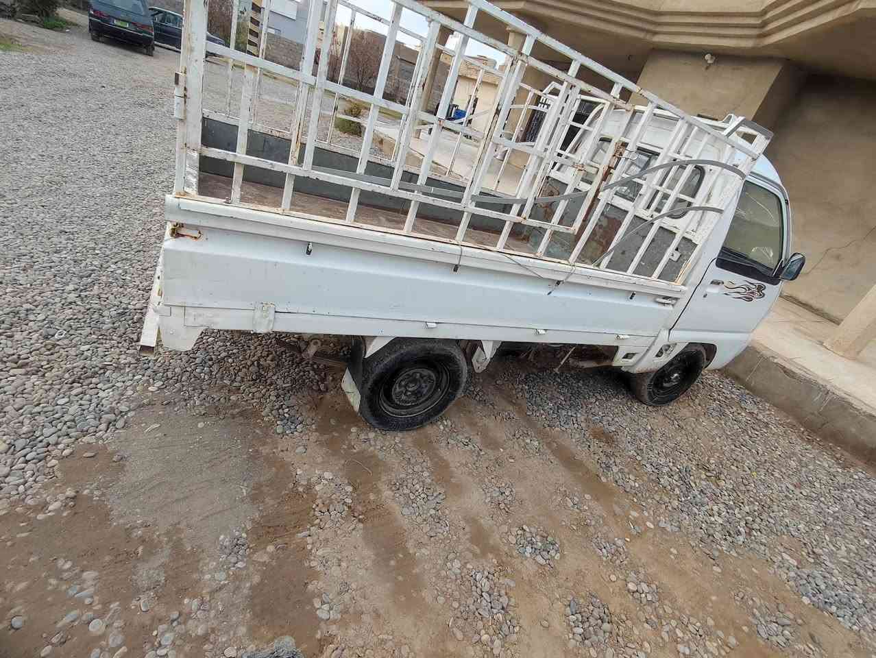 السلام عليكم كيا فاو موديل 2006منفيس اوراق كامله كير ومحرك بشرط داخل نضيف كهربائياته كها شغاله لايت عالي ناصي بودي نضيف باور شغال أسعر 12وبيه مجال ***********
