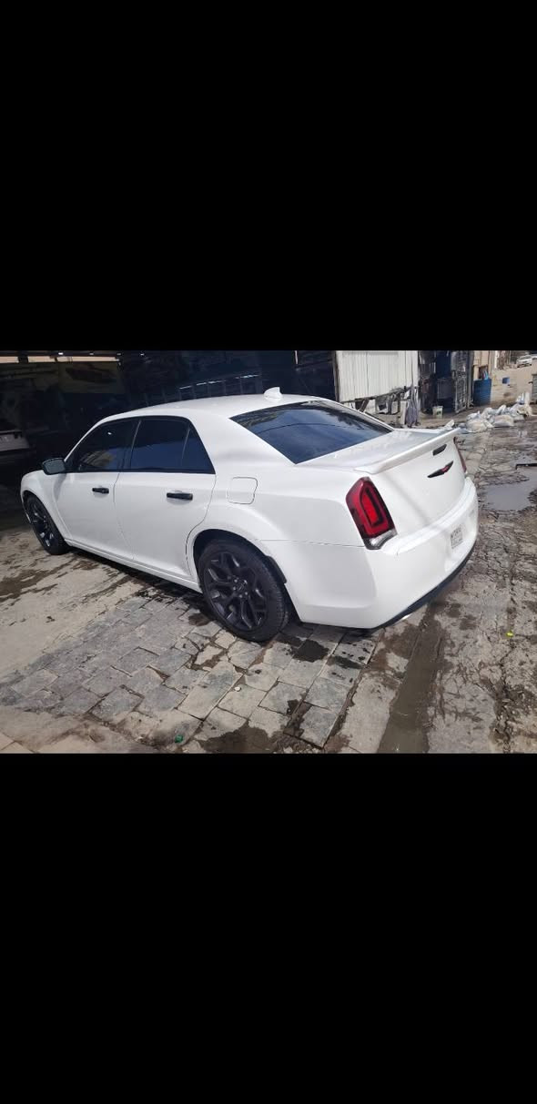 السلام عليكم ورحمة الله وبركاته
كلايسلر 300 S 
موديل - 2020
السياره صار ٣ ايام دخلت للعراق  
كتاب ضباط 
1-بصمه 
2- تشغيل عن بعد
3-قماره حديد
4-تو ويل 
5-كشنات جلد اسود ملكي 
6-محرك 3.6(V6) ✈️ 
7-شاشة+ كاميرا
8-كير ماوس 8 سرعات
9-  سستم صوت صالنصه رياضي بلادي 

صور الحادث مرفقه بالمنشور
ماشية 100 ميل   بأمريكا
رقم فحص مؤقت الرقم مجاني ع الدوله
بأسم المشتري فقط الرسوم سياديه
 
 تبريد وكير و مكينه و حدادية كارتون
مكان السيارة نجف مركز
 السعر235
وقابل لتفاوض مايعجبك السعر اترك كلمة طيبه🌹

للأستفسار اكثر 
هـ: *********** بي واتساب
