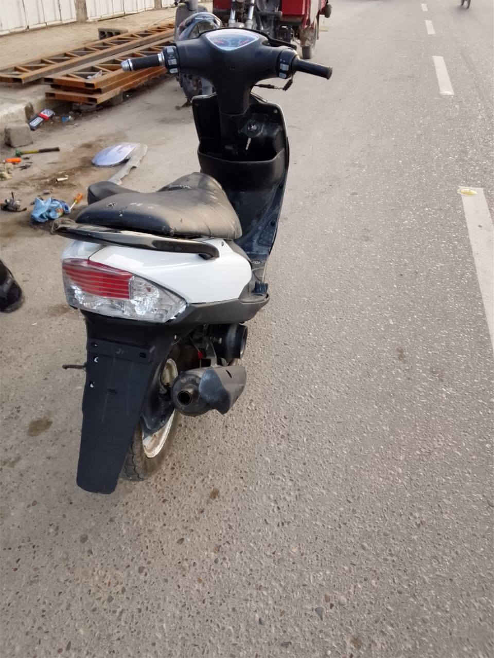 سلام عليكم ماكس عدله بوشه 55كهربايات كله شغاله دراجه نضيفه وشوفت عينكم نقص بس سلف  مكان كربلا الحر رقم *********** السعر 3500الف
