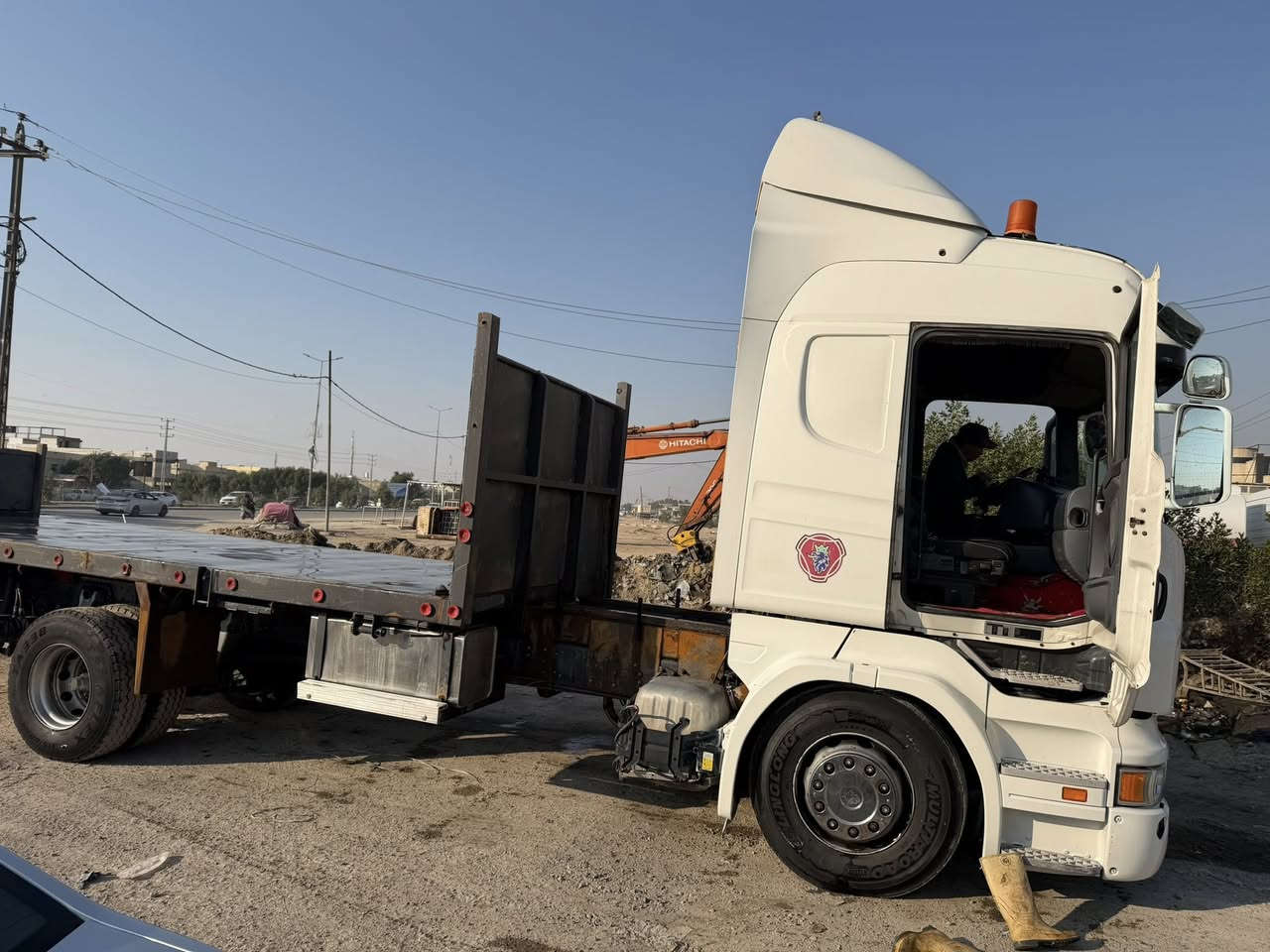 سكانيه رقم سليمانيه مسجله كرين بسمي مديل 2006 كفاله عامه مكينه كير شاصي   للخير بدي وكرسي مال كرين سرائيلي تخم تاير جديد او حداديه كله  جديده سنويه لل 2030 هزه جديده ***********
