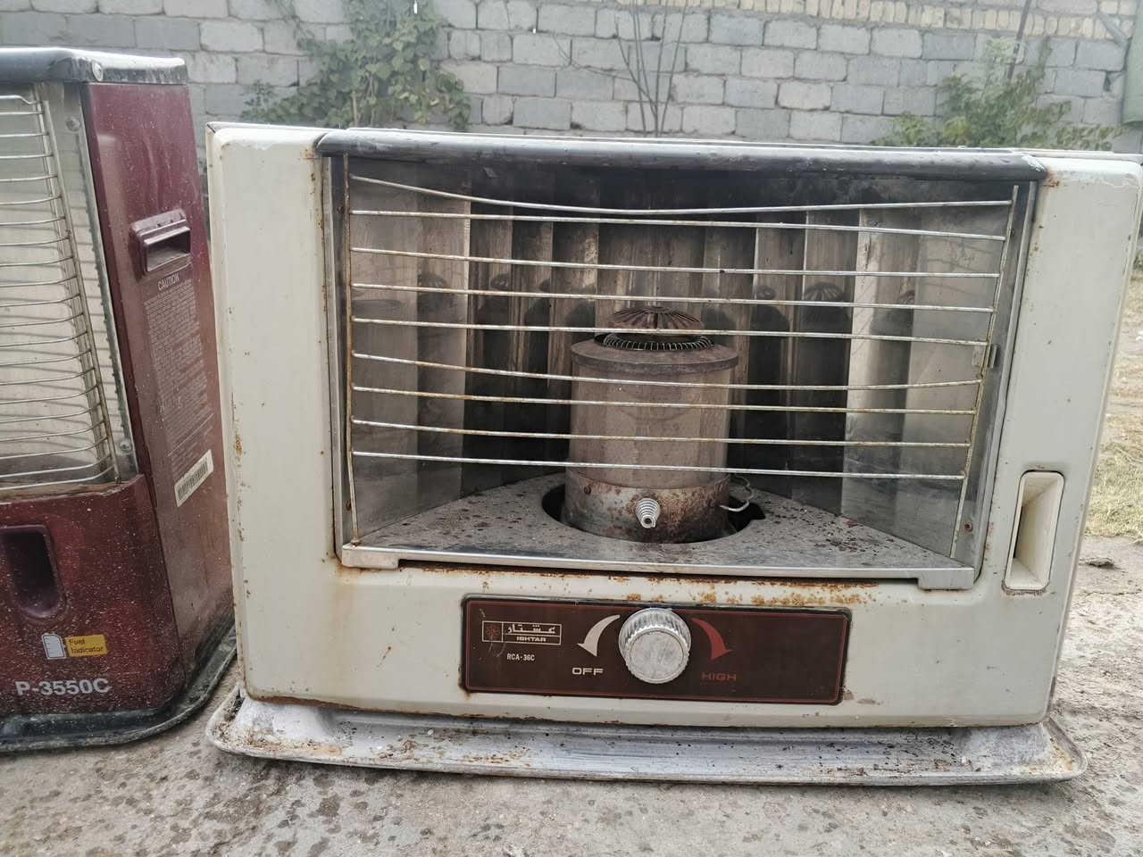 السلام عليكم صوبات نفطيه للبيع السعر 60 ثنينهن للاستفسار الاتصال على الرقم ***********
