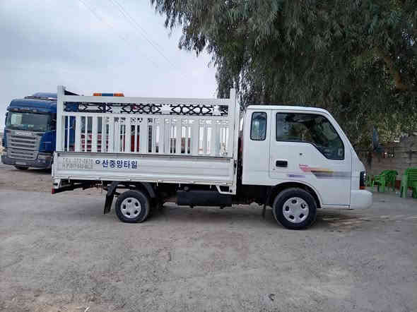 السلام عليكم للبيع كيا أم عيون موديل 2000مكفوله كفاله عامه سياره جديده عله بلاد سعر 95مكاني ديالى كنعان 
ستفسار أكثر ***********
