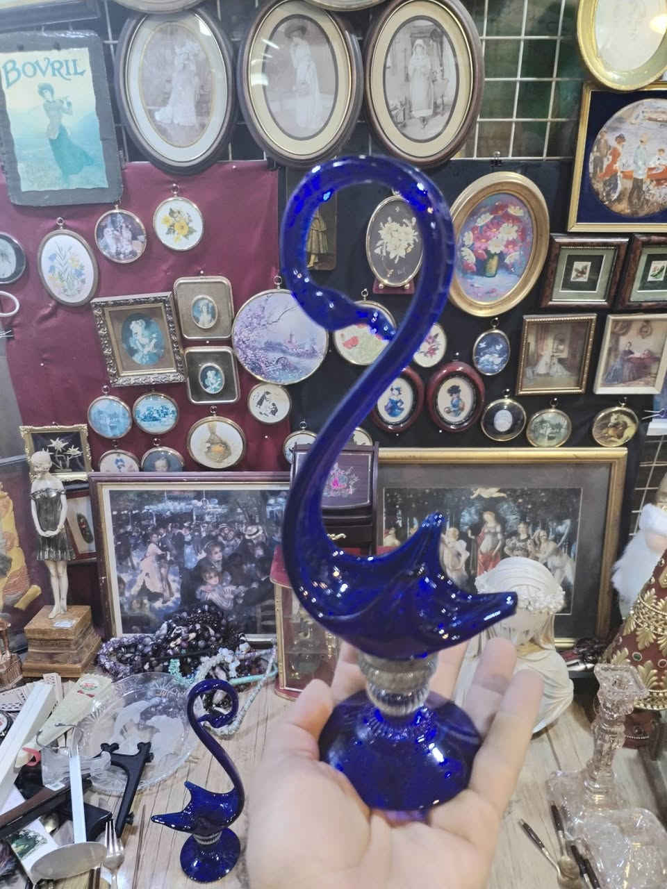 لعشاق البجع زوج بجعات اعتقد زجاج مورانو عمل يدوي غاية بالجمال قياس 28سم تقريبا انتاج قديم احد البجعات بيها ثلم صغير بالذيل التفاصيل بالفيديو والصور 🌹🌹


**إذا كنت صاحب هذا الإعلان وتريد حذفه لأي سبب، رجاءا أرسل رسالة إلى الدعم الفني**