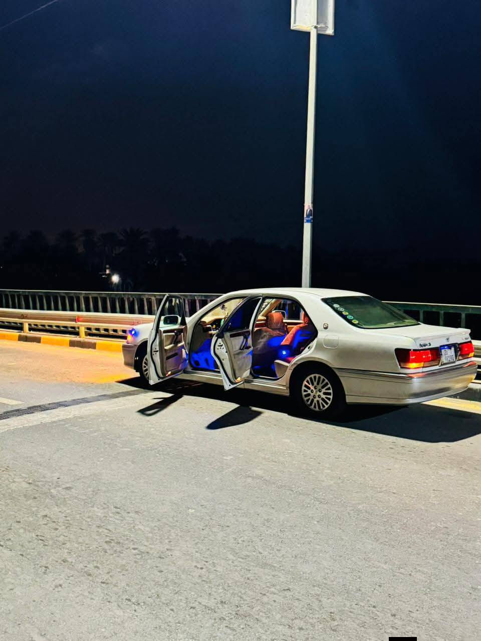 سلام عليكم ملكه للبيع محجل ع بياض..رقم انكليزي تحويل ثاني يوم ..السياره فول اربع دكم تبريد خلفي.. ثلاجه خلفيه.. اربع كشنات كهربائيه .. مكينه وكير جدد .. مكينه عاديه..اريل كرستال امامي ..السياره فول من عده الفتحه .. تحويره فوك وجوه نجف ..السياره مكفوله من گص ونقل جثه ..شاصي 75 ..مكينه ديفور الكبير ..
السعر 160 وبيه مجال قليل حك الجيه  
الاستفسار ع الرقم # *********** 
المكان نجف
