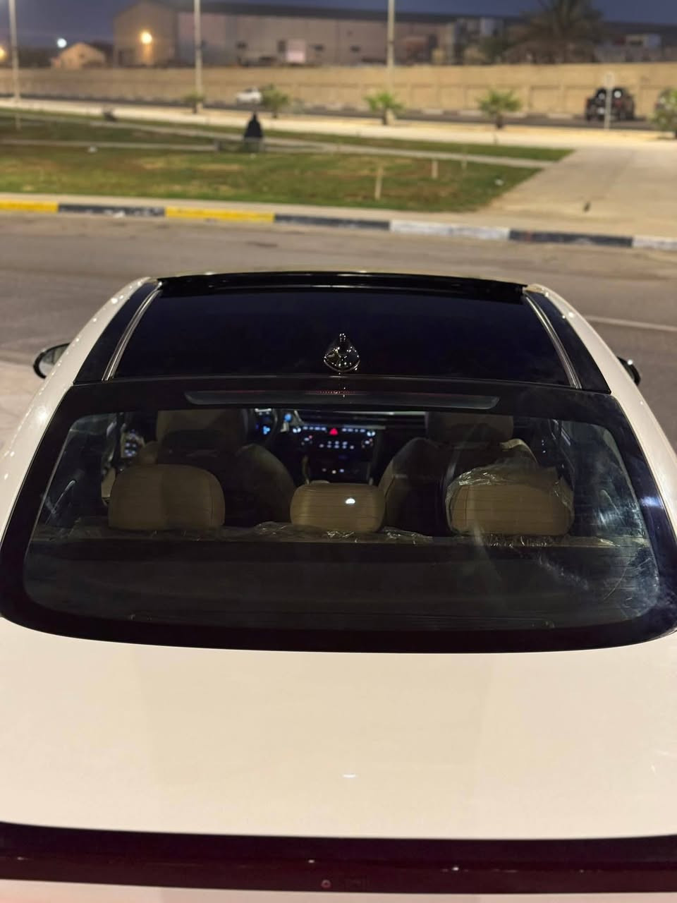 سوناته  خليجي مديل 24 فول 1/1 رقم بصره تحويل ضمان شركه هونداي تبديل الدهن بالشركه  ماشيه 17 الف حقيقق شرط الفحص مكفوله كفاله عامه من الزلغ السياره بحاله الوكاله السعر المطلوب240 وبيها مجال للستفسار *********** مكاني بصره
