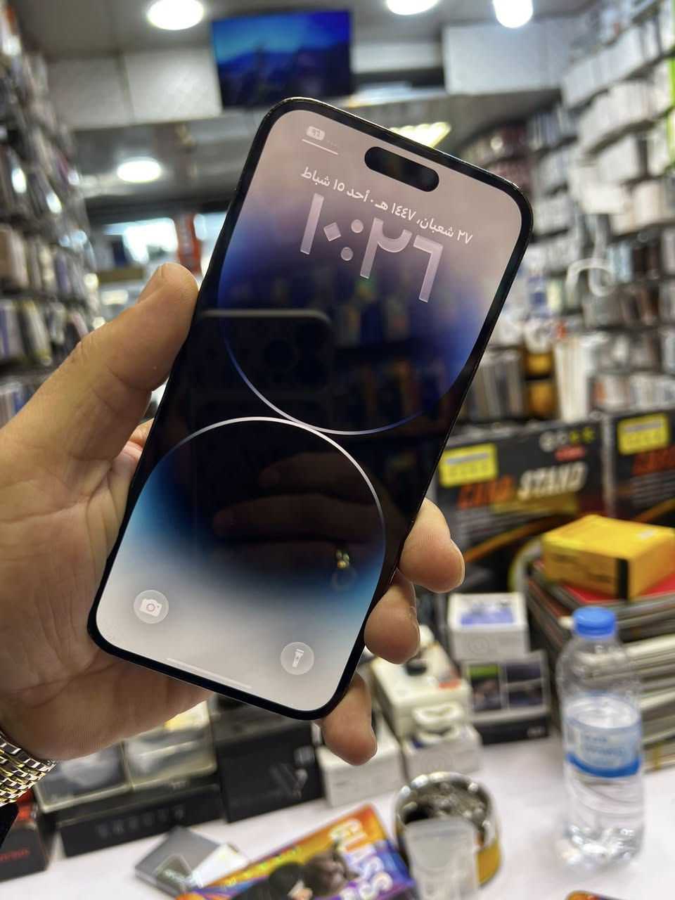 سلام عليكم ايفون ١٤ برو ماكس مبدل بطارية مال تفصيخ وضهر اصلي ممبين بس للامانة نكول سعرة ٧٠٠ الف نهائي ذاكرة ٢٥٦ مكاني بغداد ***********
