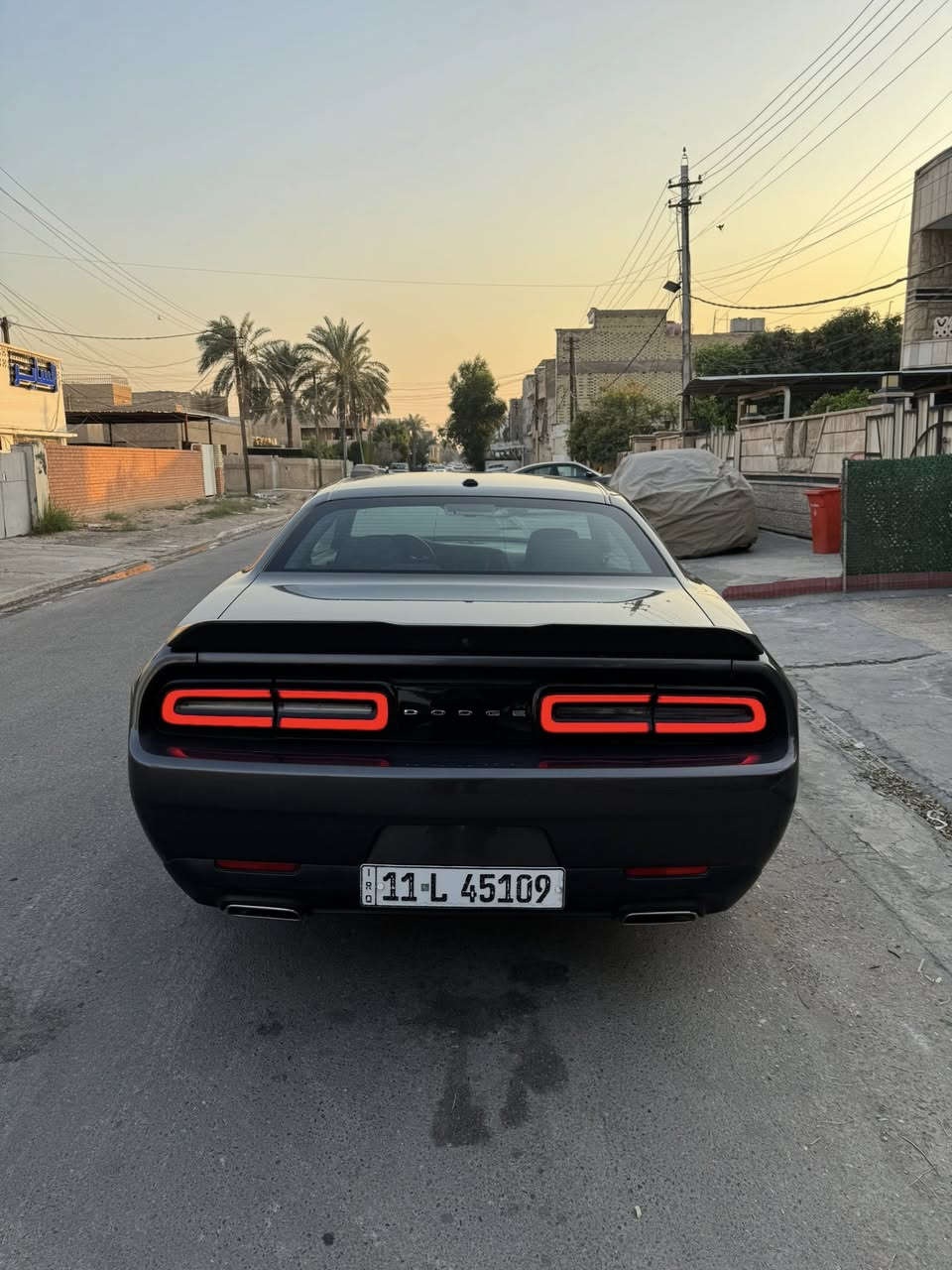 دوج جالنجر 2023 للبيع last call الاصدار الاخير SXT لون رمادي شذره بتغير ماشيه 20 الف محرك 6 سلندر 3.6cc رقم بغداد الجديد باسمي السياره بيه قطعتين صبغ بامريكا جاملغ امامي وجاملغ خلفي و قطعه صبغ بالعراق البنيد مصبوغ و الجاملغ تبديل لون يعني صبغ 3 قطع و صور الحادث موجوده بالمنشور السياره بدون دواخل فقط البراكيت الي براس الشاصي طخه خفيفه بدون تعديل و بدون صبغ دعاميه اماميه مبدله مال SRT ام اللحيه مواصفاته بصمه تشغيل و ابواب دخول ذكي شاشه لمس ام الاعدادات الاصليه كامره خلفيه كشن السايق كهرباء تحكم ستيرن لد امامي لايت زنون ويل كب عنكبوت بيانو بلاك بكلايت لد تبريد منفصل شاشه و قطعتين تبريد امامي خلفي مكان السياره بالمنصور او بحي الجامعه بغداد و السعر 19700$ و هذا رقمي لليحب يتصل ***********
