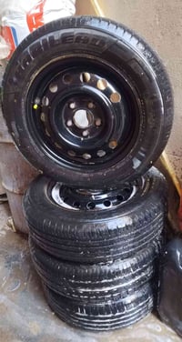 عندي ويل عادي هوه وتايراته للبيع حجم 15 شرط على الفحص الرقم بي واتساب ...