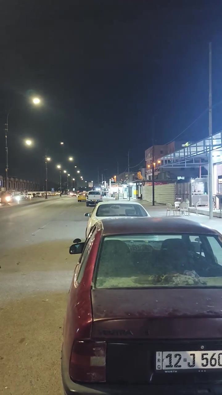 السلام عليكم ورحمه الله وبركاته 
فرن دوار للبيع كامل مع الموقع 
السعر مليون و600
***********
