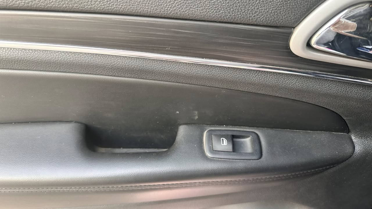 بسم الله 
جيب وارد اميركي 22 مواصفات في الصور حادثها جاملغ وباب تبديل اصلي نفس اللون بدي سليم الاستفسار ***********
