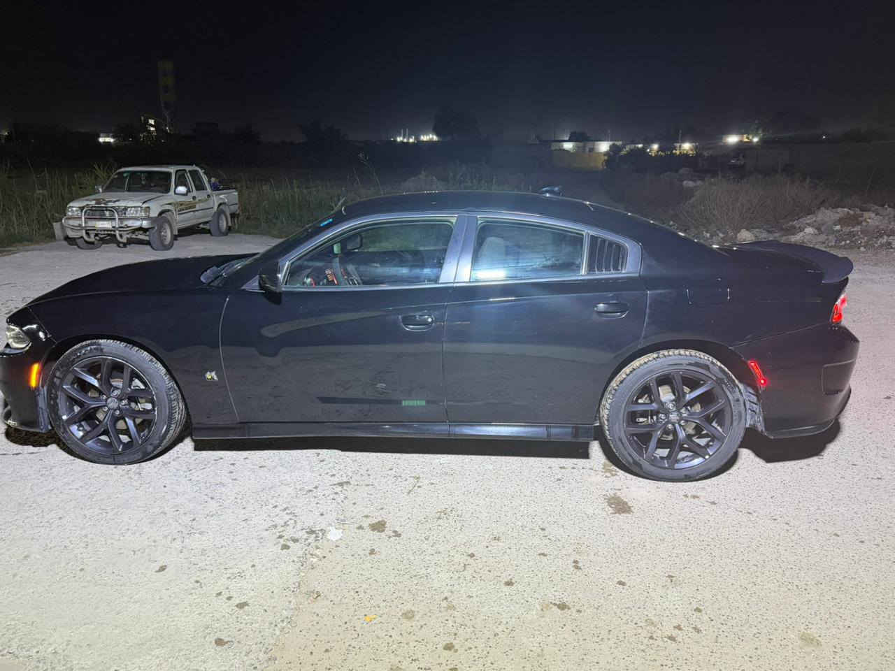 السلام عليكم جارجر GT3600 ماشيه 72 الف ميل حادث سطحي خلفي بدون ايرباك سياره مابيها اي نقص كير مكينه على وضع الشركه 
رقم بغداد ب اسمي 

بغداد قريب ع الكاضميه 

هاتف ***********
