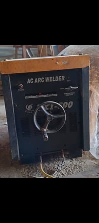 مكينه لحيم زنكل للبيع شغاله كلشي مابيه الاتصال ع الرقم 07735034984