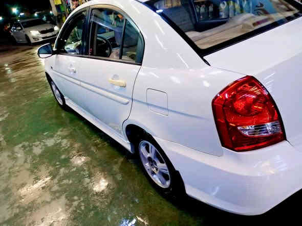 السلام عليكم اكسنت موديل 2011 خليجي مكينه 1600 سونار موضح بصوره سياره كامله مابيه اي نقص سعر 92 مكان بغداد الاسكان مامتواجد فيس مكلف بنشر رقم ***********
