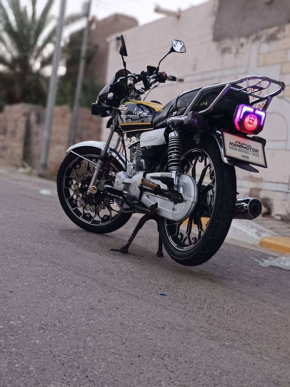 يا الله
للبيع نامه برو 
لون اسود محرك 200
موديل 25 دراجه نضيفه كامله من كلشي 
مجرد ما دير سلف الشخاطه واكفه 
سعر 750 بيهة مجال حك الجيه 
رقمي ‏‪***********‬‏ 
العنوان الرمادي التأميم قرب مطعم حجي باسم
