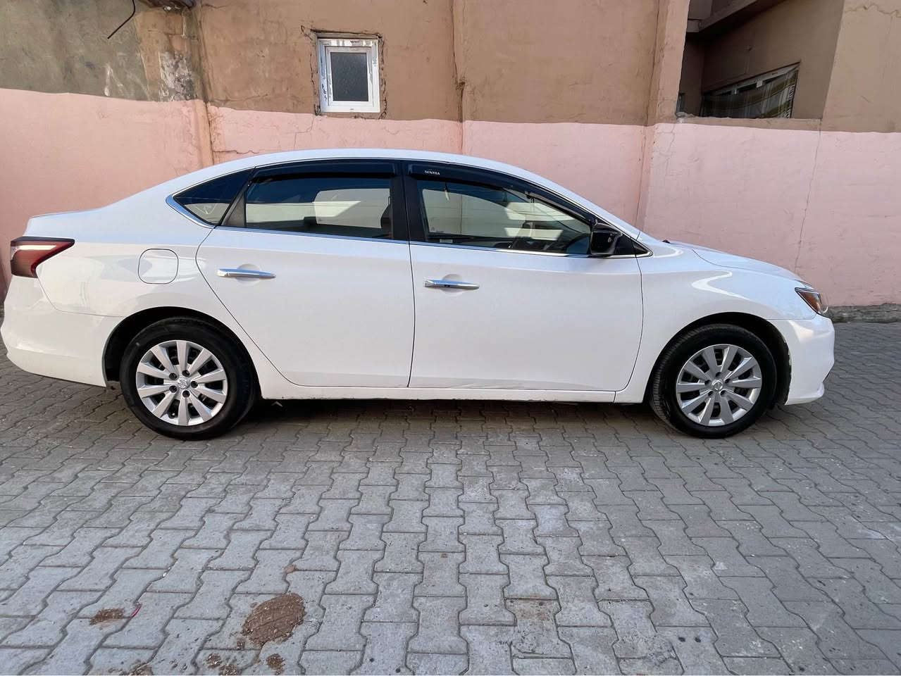 نيسان سنترا ٢٠١٧ امريكى بئ داخلى بئ ارباك ٨٠ مايل رئفه چوى 200$ غرامه يا لسه ر سعر 115$ مجال موبايل *********** زاخو, دهوك
