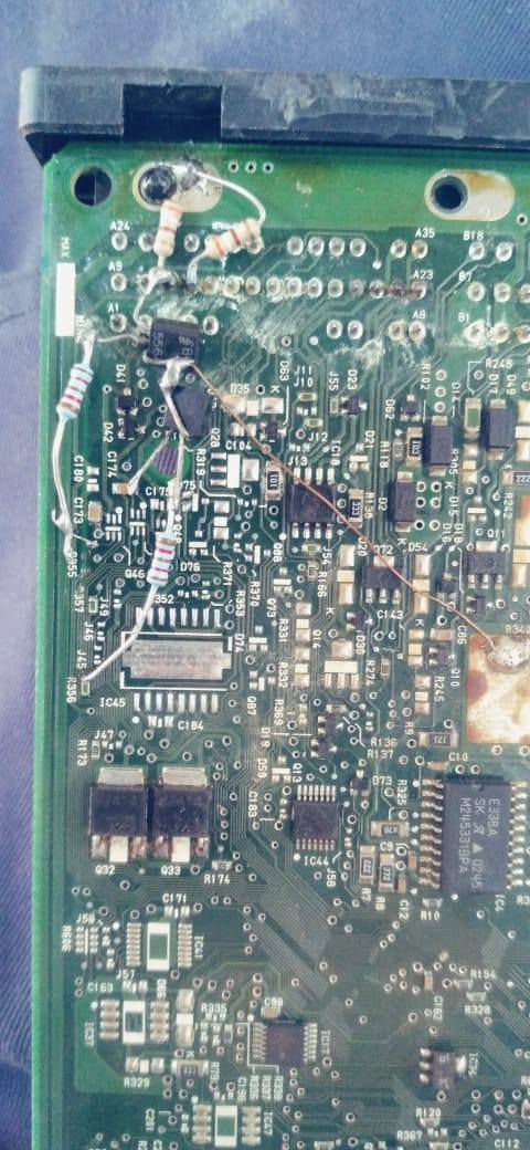 محمد الهنسدي لبيع وتصليح العقول للسيارات الكوريه واليابانية ***********
