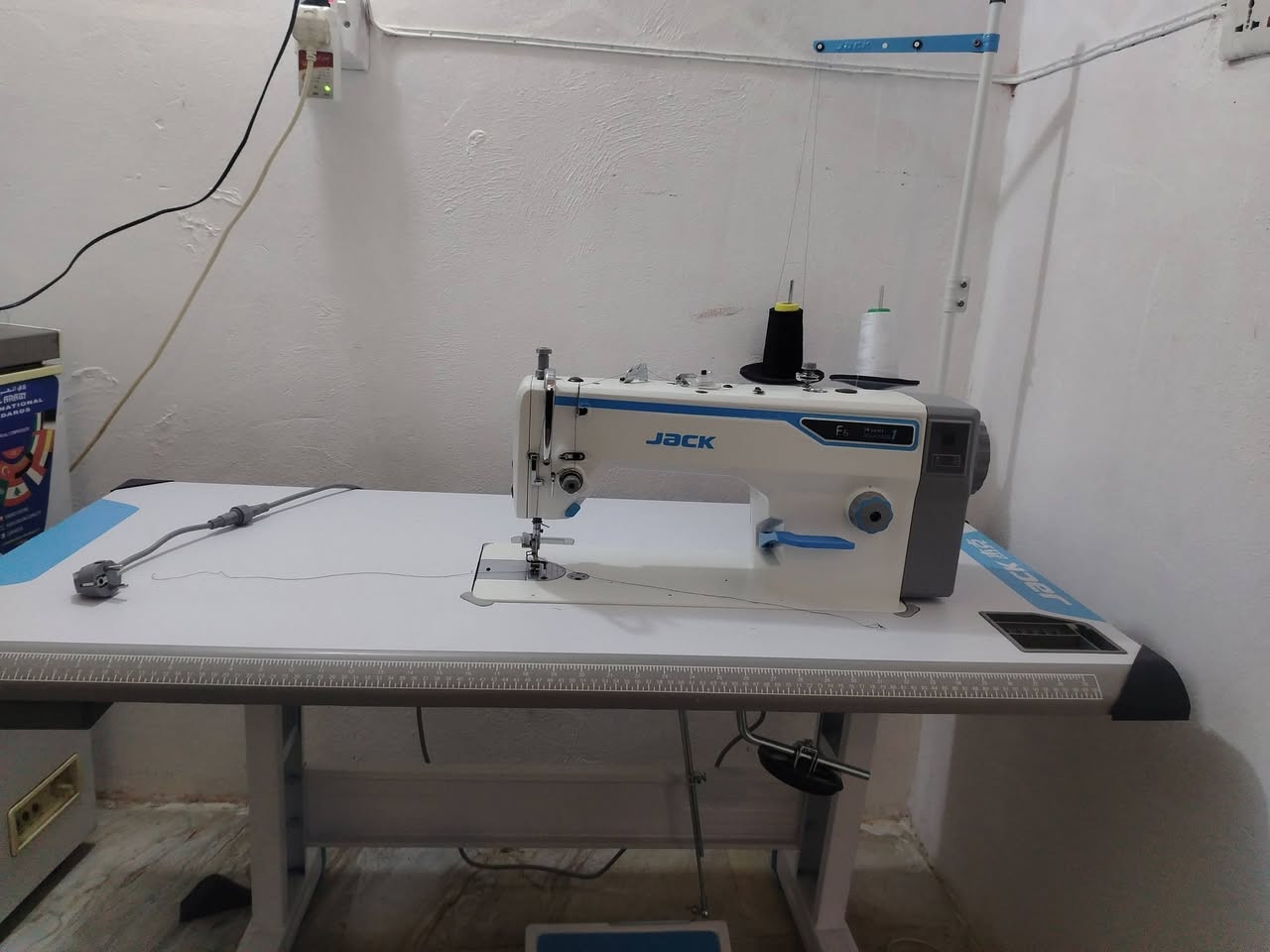 مكينه f6اصدار جديد مكينه مستعمله صار ١٠ ايام فقط استعمال قليل كلش  رقم وتساب او خط ***********
