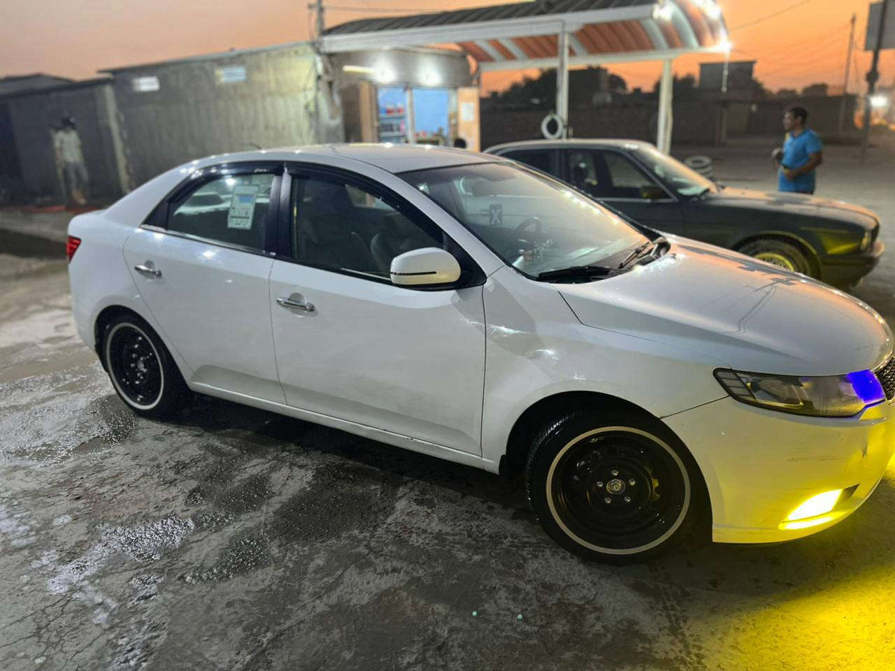 سيراتو 12كفاله مكينه الف وستميه كير ومكينه شرط مكان نجف***********
