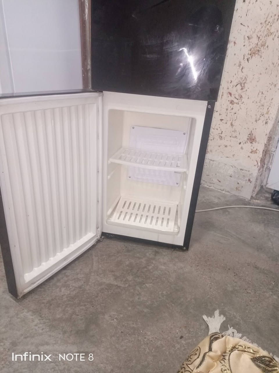 براد البيع شرط الشغل 75وبيه مجال ***********
