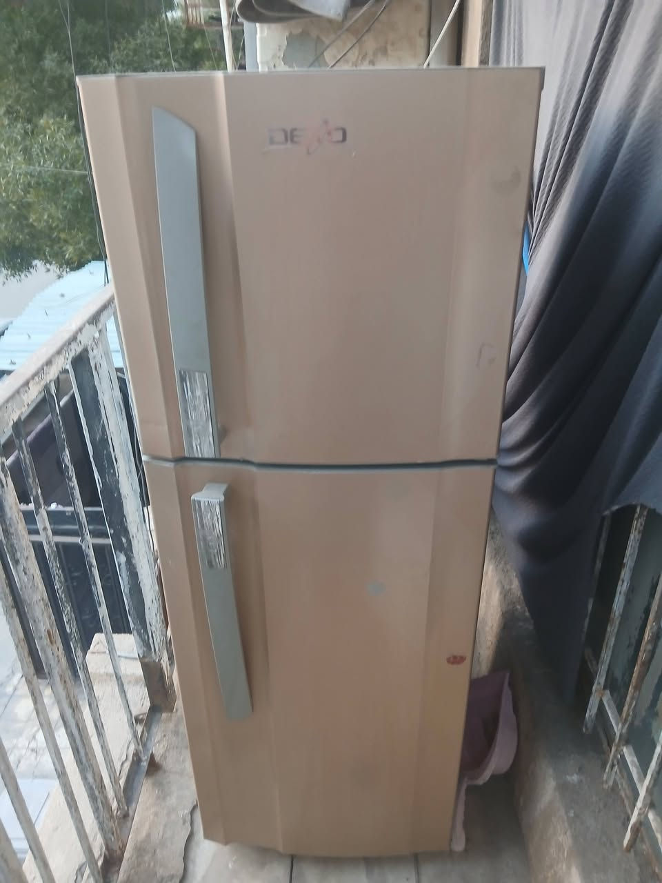 اغراض مستعمله للبيع مال بيت شغاله***********
