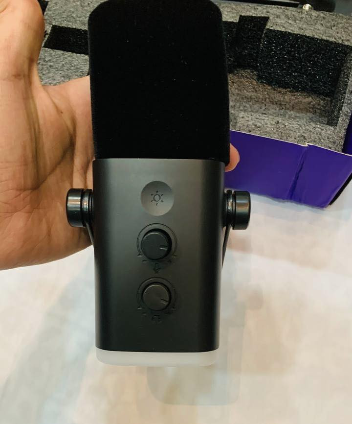 يا الله 
مايك 🎙️ احترافي ماركة FIFINE
متوفر اللون الأسود 
كامل مثل مموضح بالصور 
سعر 50


**إذا كنت صاحب هذا الإعلان وتريد حذفه لأي سبب، رجاءا أرسل رسالة إلى الدعم الفني**