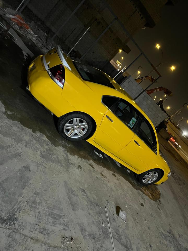 السلام عليكم امبالا ٢٠١٢ رقم بغداد سنوية نافذه السياره تخم تاير تخم ويل عليها ادامة صدر كلها جديده 
عليها ادامة بانزين و مجاول بلكات نوزلات كله جديد 
و صبغ جديد دوشمه جديد صبغ جديد 
السياره ناقصها بس غاز و انطي بي شرط منضومة كلها مبدلة باقي بس غاز و جامة   الاماميه هم مستحقه تبديل فقط جاهزه لاخر شي  السياره عليها غرامات ينزل من سعرها كل غرامه تاخذ صافي
مكاني بعقوبه السعر ٧٠ 
***********
