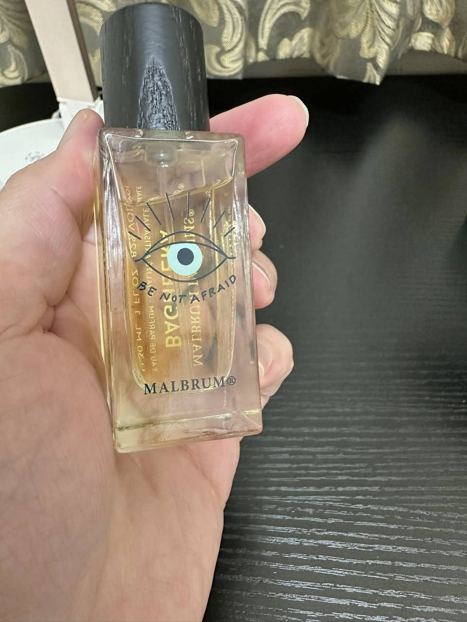 السلام عليكم ورحمة الله وبركاته 
عطر باگيرا من الدار النرويجية ملبروم (نيش) حجم ٣٠ مل مستخدم رشات.
مكس جميل جدًا من الجلد مع زهرة السوسن مع البنفسج، بأداء ممتاز جدًا.

السعر: ٣٥$.

تحياتي للجميع


**إذا كنت صاحب هذا الإعلان وتريد حذفه لأي سبب، رجاءا أرسل رسالة إلى الدعم الفني**