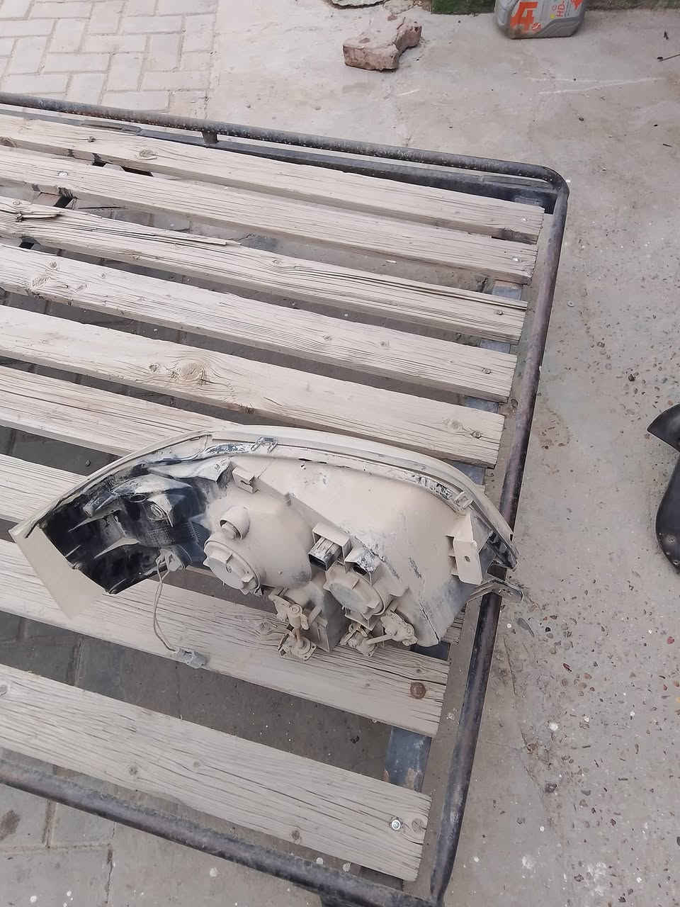 السلام عليكم زوج مري فتون اخو جديد سعر 35 بطانه جنطه خلفيه اج وان عدد 4 سعر وحده 30 تك مازدا صفحه السائق بلاديه سعر 25 ويل عادي حجم 15 فتون بلادي سعر 35 مكان بغداد قرب تقاطع درويش اي ستفسار ع رقم ملاحظه خاص ماعندي ***********
