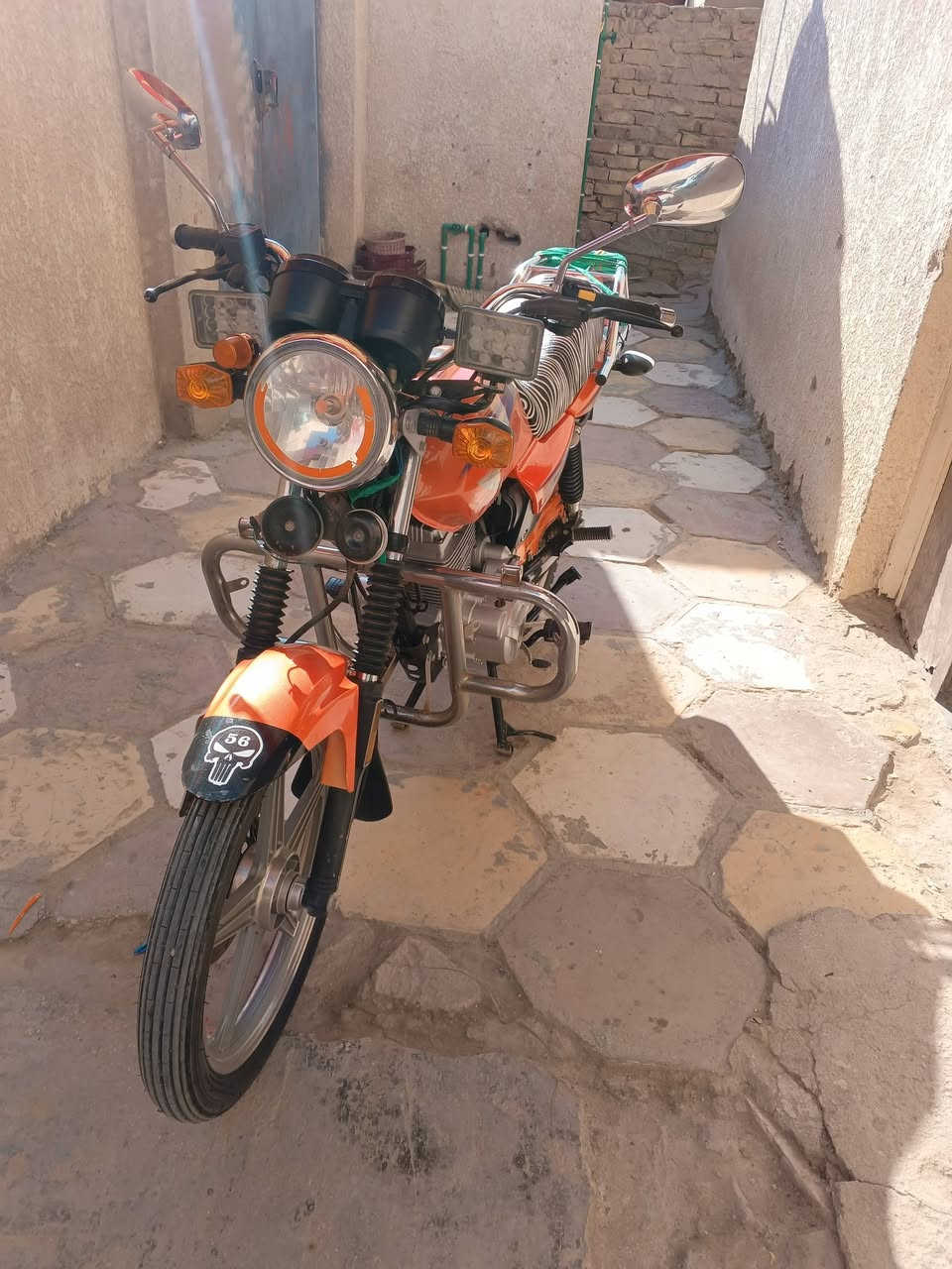 السلام عليكم دراجه دايون عظم رقم انجليزي موديل 23 مقفوله كفاله عامه ما عاوزها بس صالهن السعر مليون و500 وبيها مجال قليل مكاني ديوانيه قضاء عفك ***********
