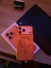 السعة: 256GB الاستخدام: خفيف جدًا (حوالي أسبوعين)  حالة البطارية: 100%...