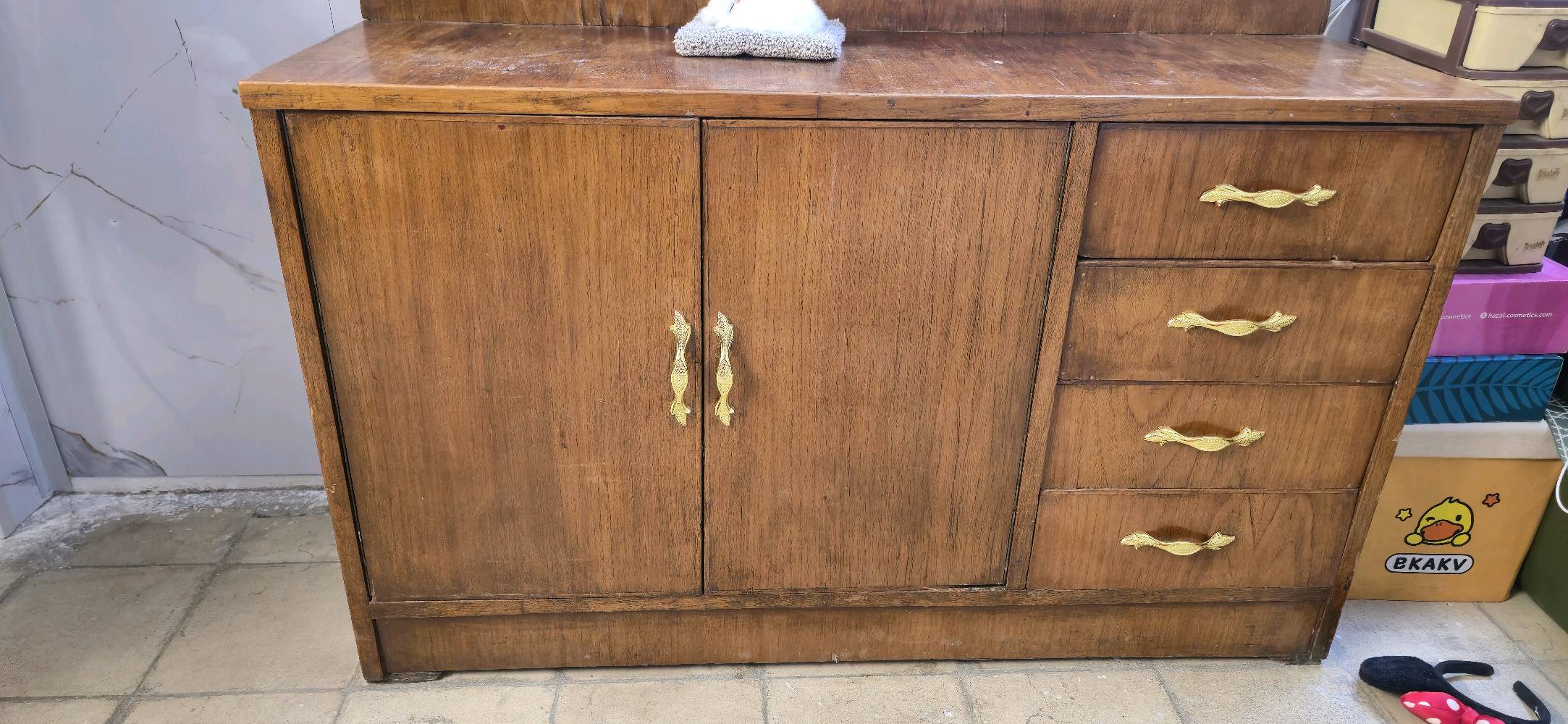 -ميز تواليت 
-بغداد القاهرة