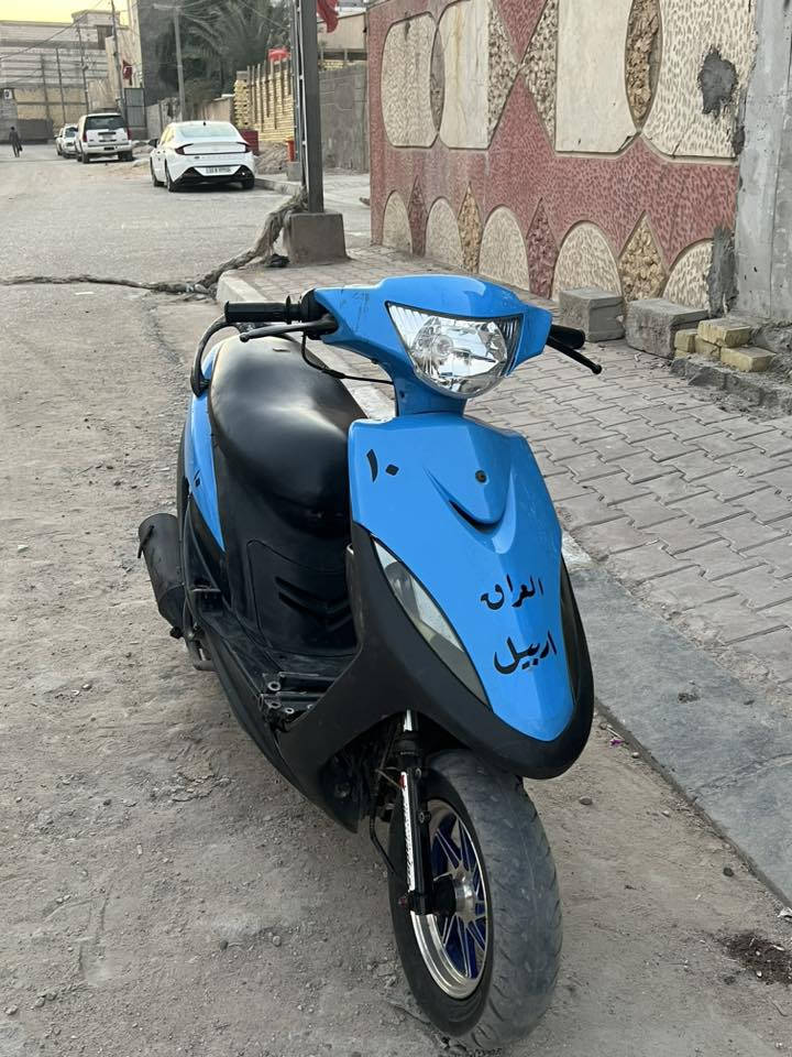 السلام عليكم دراجه للبيع ماكس عدله كهربائيات كلها شغاله من طول لطول سلف هورن اشاير كله شغال ومكينه ناعمه تجي وتشوف بعينك السعر 600 وبيها مجال وهاذ رقمي ***********
